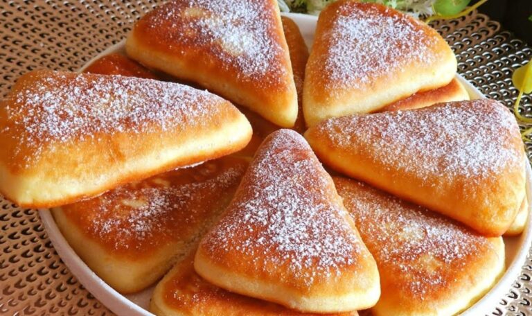 Ich nehme 1 Ei, Mehl und Milch – Diese Brötchen sind so lecker und fluffig