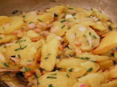 Wiener Kartoffeln mit extra leckerer Sauce – da braucht man nicht mal ein Hauptgericht
