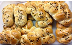 Kein gekauftes Brot mehr – eingemachte selbstgebackene Brötchen