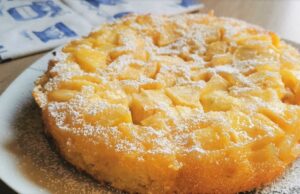 3 Äpfel und 10 Minuten genügen für diesen köstlichen Apfelkuchen