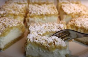 Bereiten Sie einen Joghurtkuchen zu, der auf der Zunge zergeht: Einfache Zubereitung