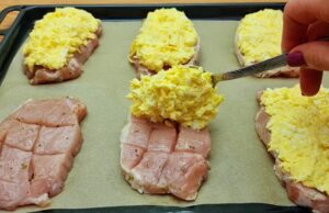 Vergessen Sie die klassischen Schnitzel – bereiten Sie diese Köstlichkeit aus Schweinescheiben im Ofen zu