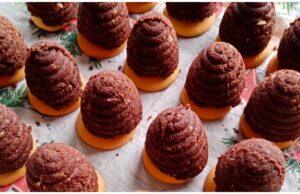 Wespennester aus Margotstäbchen