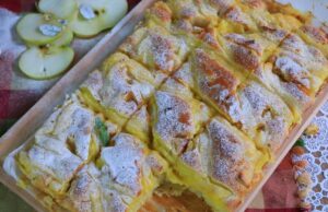 Saftiger Apfelkuchen mit Vanillepudding: zum Probieren empfohlen