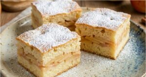 Hefekuchen mit Äpfeln und Erdbeer-Note: Saftigkeit in jedem Bissen Apfel-Hefekuchen mit Erdbeer-Pudding – auch am nächsten Tag saftig