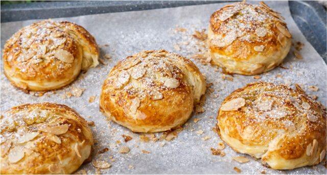 apfelschnecken-blaetterteig Schnelle Apfelschnecken aus Blätterteig: Duftendes Dessert in 30 Minuten fertig