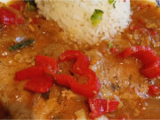 Ehrliche Zigeuner-Schweinebraten mit Tomaten, Knoblauch und Paprika
