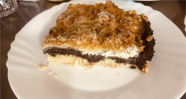 saftiger-streuselkuchen-mit-mohn-quark-und-marmor-effekt-658 Saftiger Streuselkuchen mit Mohn, Quark und Marmoreffekt