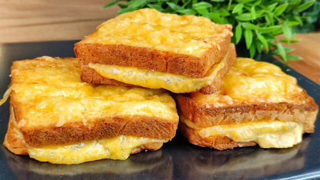 uberbackene-toasts-schinken-kaese Überbackene Toasts mit Schinken und Käse