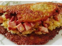 Cmunda nach Kaplitz: Rezept für einen knusprigen Kartoffelpuffer gefüllt mit geräuchertem Fleisch und aromatischem Sauerkraut Cmunda nach Kaplitz: Böhmische Spezialität mit Kartoffelpuffer, Sauerkraut und geräuchertem Fleisch
