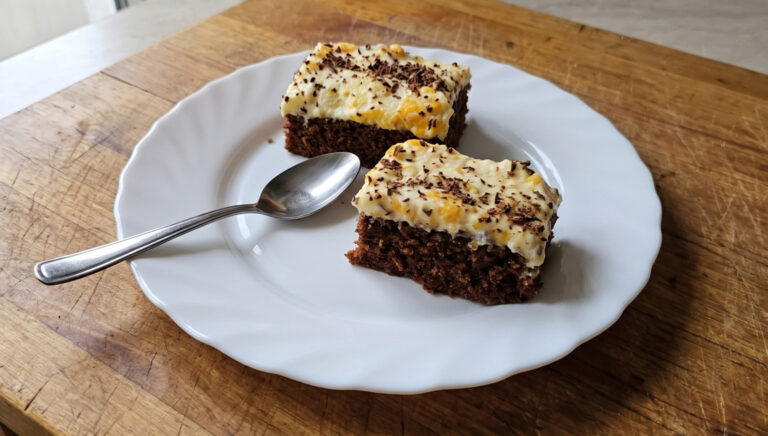 Hrk-Hrk Kuchen mit Mandarinen: Schnelles cremiges Blechdessert