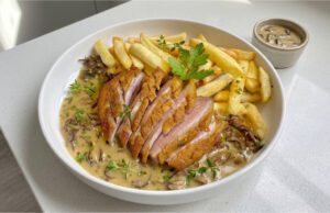 Knusprige Entenbrust mit Pfifferlingen: Cremige Sauce und einfaches Finish im Ofen Knusprige Entenbrust mit Pfifferlingen und cremiger Sauce