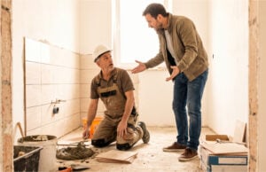 Der Fliesenleger ließ unser Bad halbfertig und verschwand zwei Wochen auf eine andere Baustelle ohne ans Telefon zu gehen Konfrontation mit einem unzuverlässigen Handwerker.