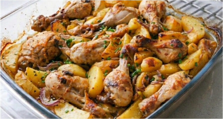 Hähnchenschenkel in Joghurt mit Kartoffeln: Saftiges Abendessen vom Blech