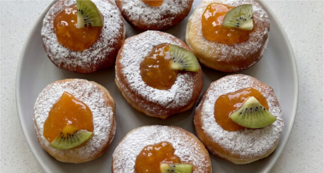 hausgemachte-hefekrapfen-mit-marmelade-luftiger-teig-30-stuecke-699 Hausgemachte Hefekrapfen mit Marmelade und luftigem Teig