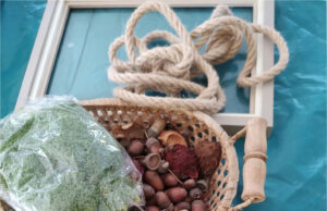 Basteln Sie eine magische Herbstdeko: Leuchtender Baum aus Kastanien und Eicheln für jedermann Materialien für leuchtenden Baum aus Kastanien und Eicheln